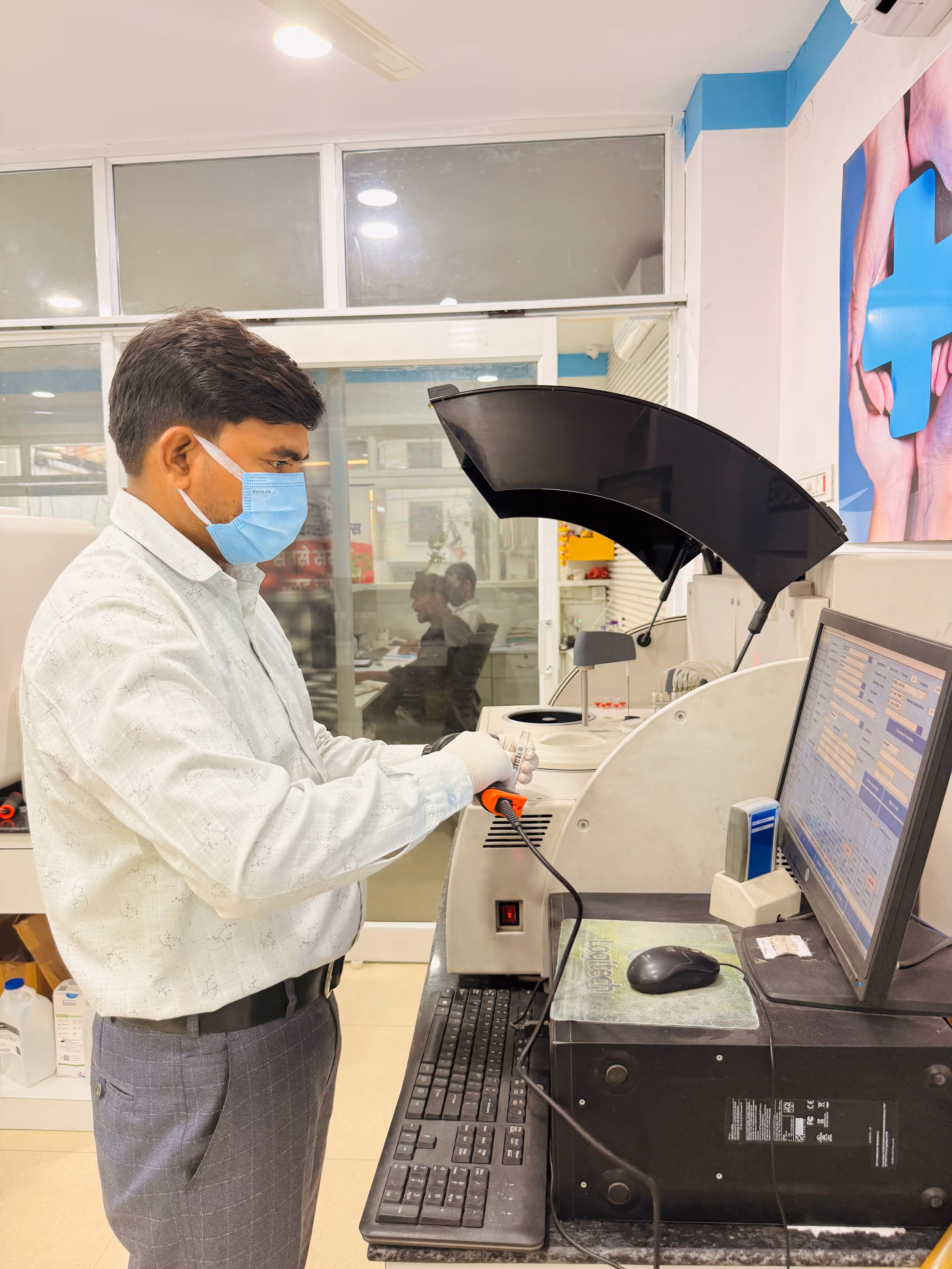Technician Operating Analyzer